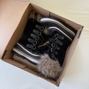 Sorel Joan of Arctic Women’s Waterproof Boots